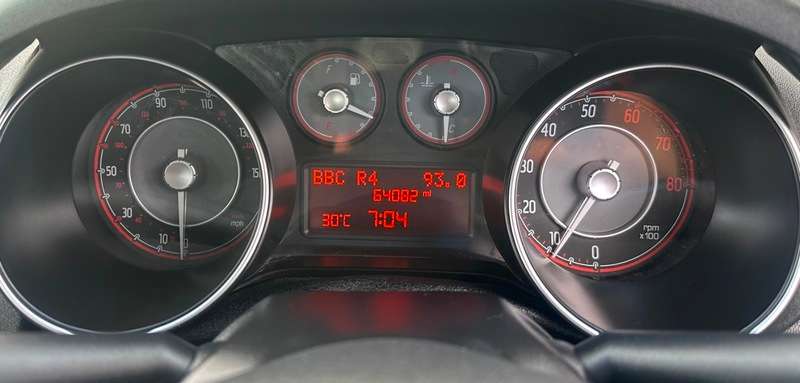 2014 FIAT PUNTO 2014 FIAT PUNTO