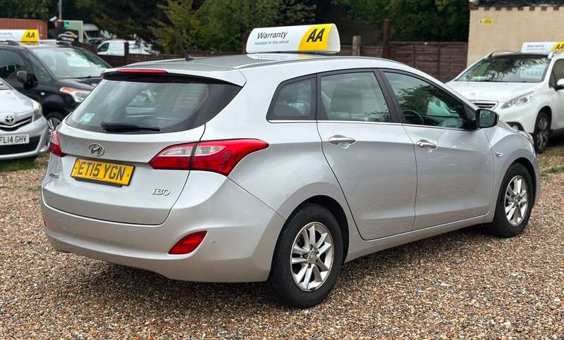 2015 HYUNDAI I30 2015 HYUNDAI I30