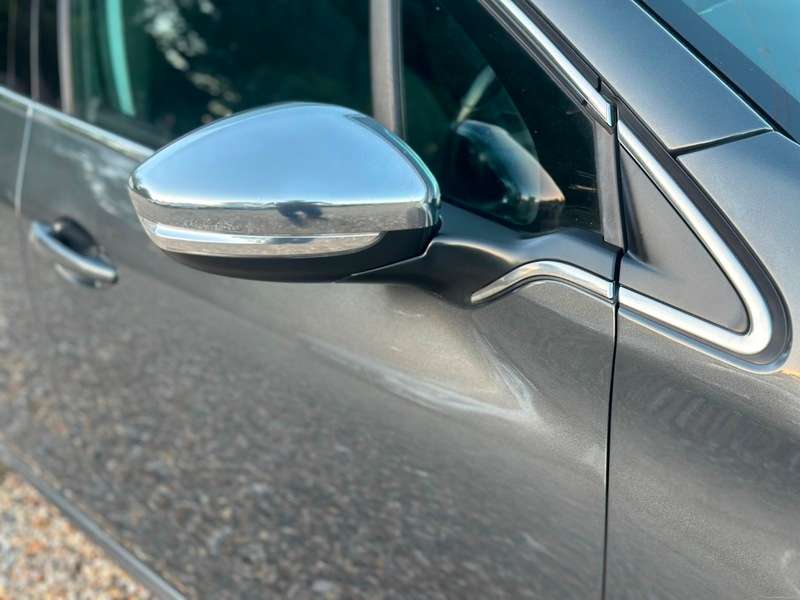 2016 PEUGEOT 208 2016 PEUGEOT 208