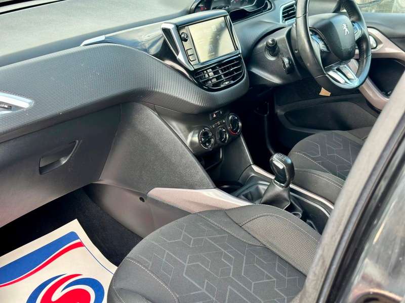 2015 PEUGEOT 2008 2015 PEUGEOT 2008