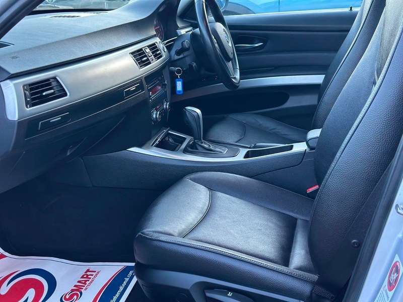 2011 BMW 3 SERIES 2011 BMW 3 SERIES