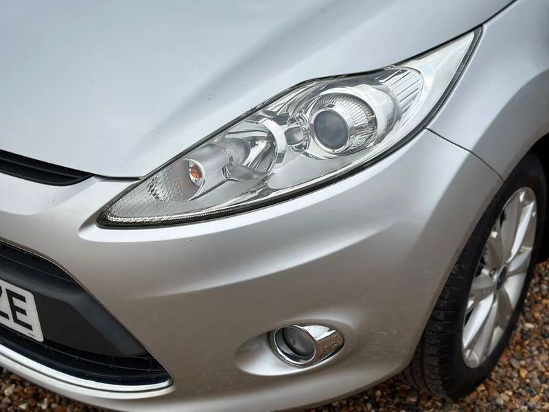 2010 FORD FIESTA 2010 FORD FIESTA