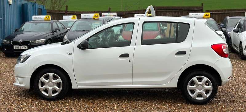 2015 DACIA SANDERO 2015 DACIA SANDERO