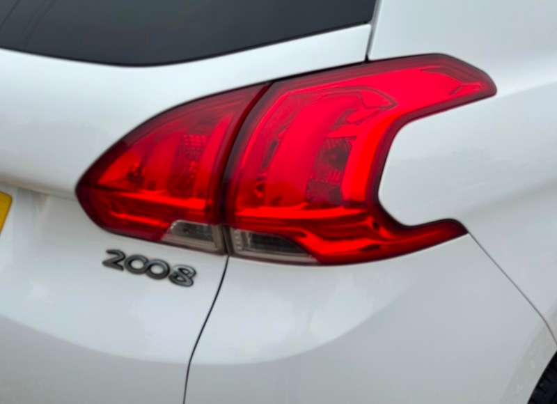 2016 PEUGEOT 2008 2016 PEUGEOT 2008