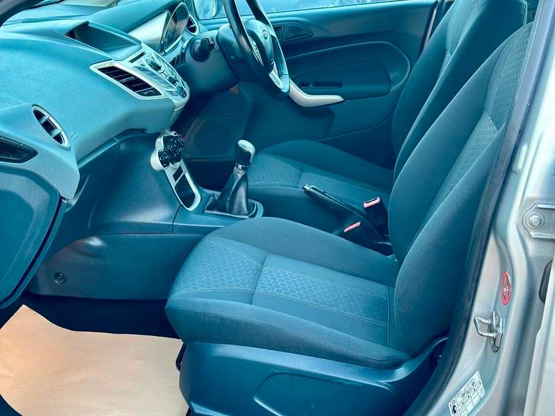 2010 FORD FIESTA 2010 FORD FIESTA