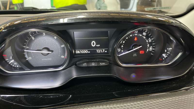 2014 PEUGEOT 2008 2014 PEUGEOT 2008