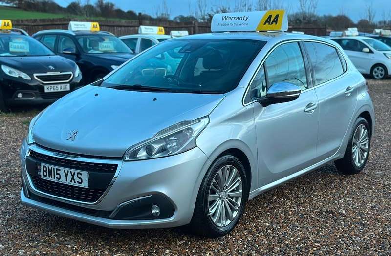 2015 PEUGEOT 208 2015 PEUGEOT 208