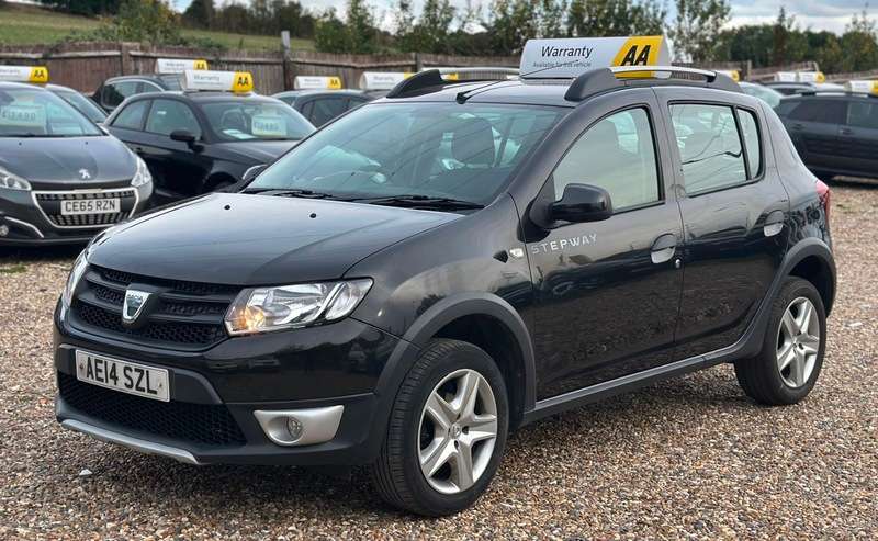 A 2014 DACIA SANDERO STEPWAY AMBIANCE DCI A 2014 DACIA SANDERO STEPWAY AMBIANCE DCI