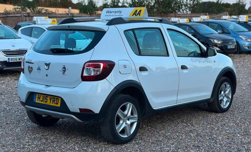 2015 DACIA SANDERO 2015 DACIA SANDERO