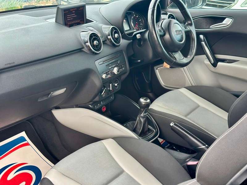 2011 AUDI A1 2011 AUDI A1