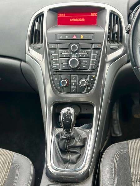 2010 VAUXHALL ASTRA 2010 VAUXHALL ASTRA