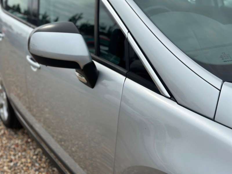 2013 PEUGEOT 3008 2013 PEUGEOT 3008