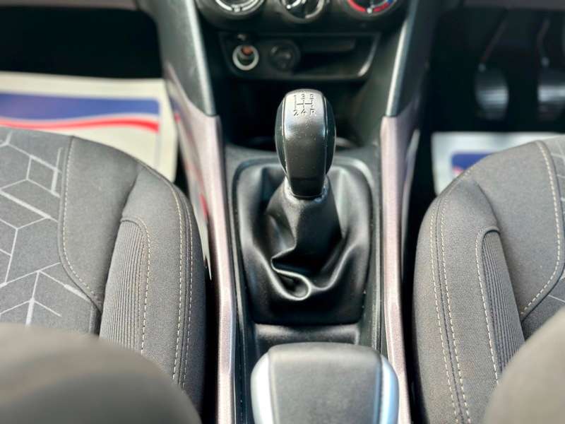 2015 PEUGEOT 2008 2015 PEUGEOT 2008