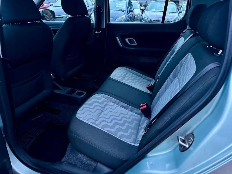 2010 SKODA FABIA 2010 SKODA FABIA