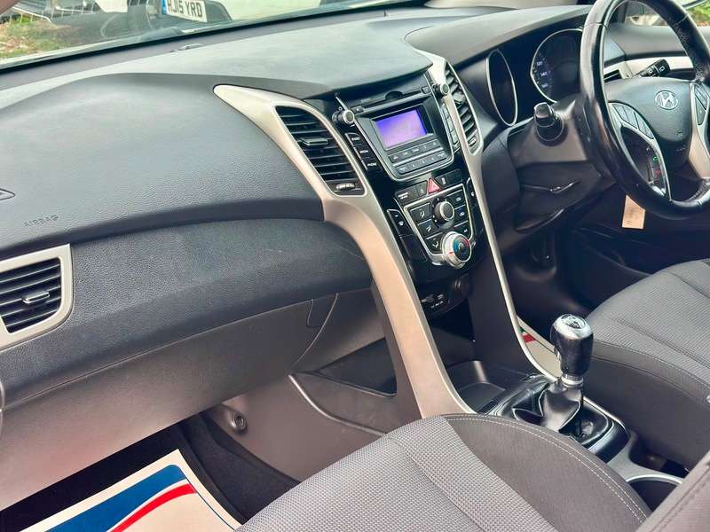 2015 HYUNDAI I30 2015 HYUNDAI I30