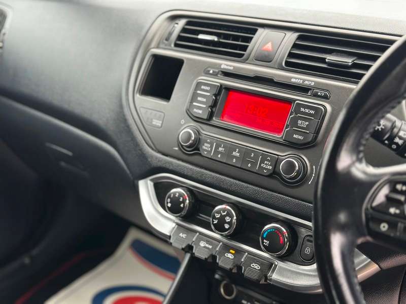 2014 KIA RIO 2014 KIA RIO