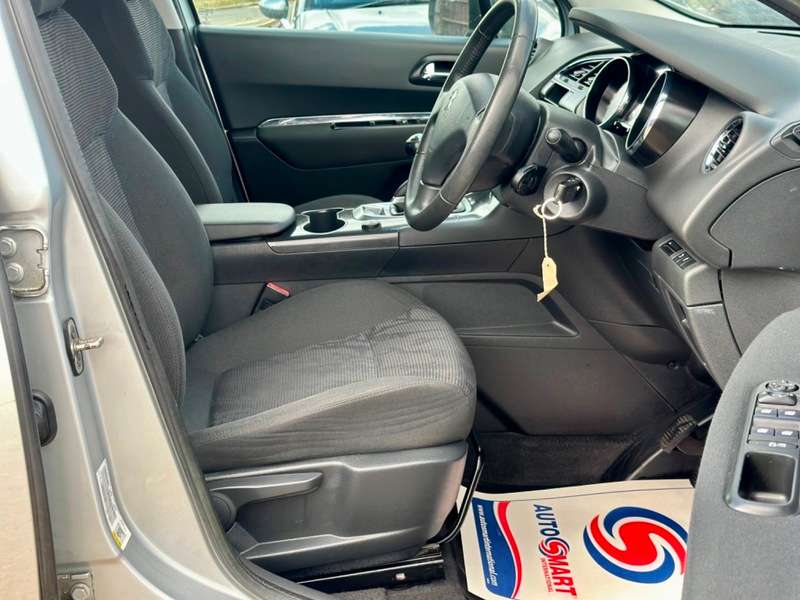 2013 PEUGEOT 3008 2013 PEUGEOT 3008