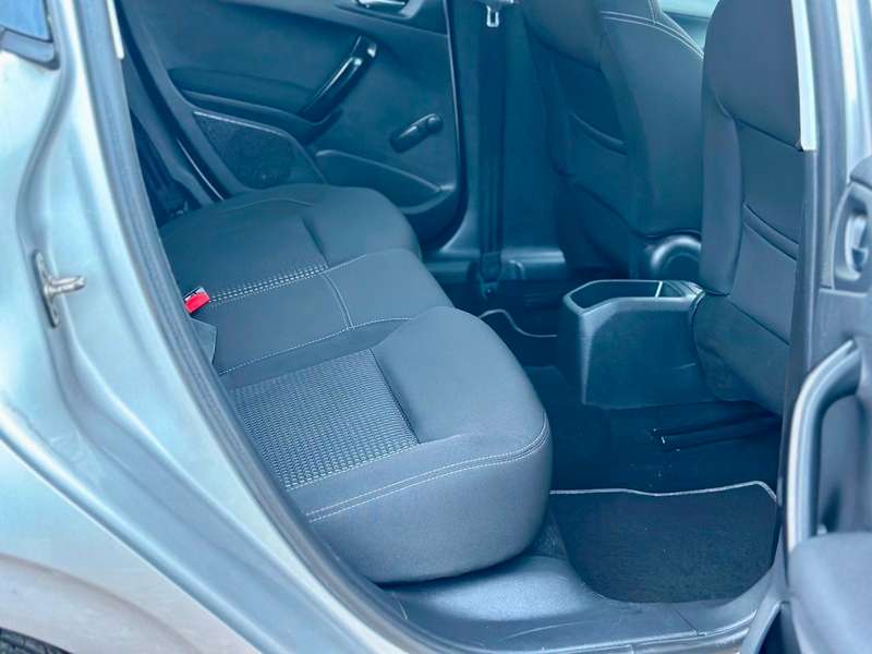 2015 PEUGEOT 208 2015 PEUGEOT 208