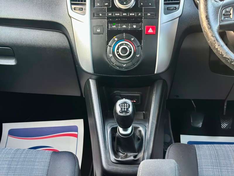 2010 KIA VENGA 2010 KIA VENGA