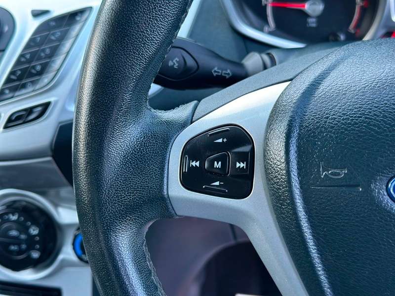 2012 FORD FIESTA 2012 FORD FIESTA
