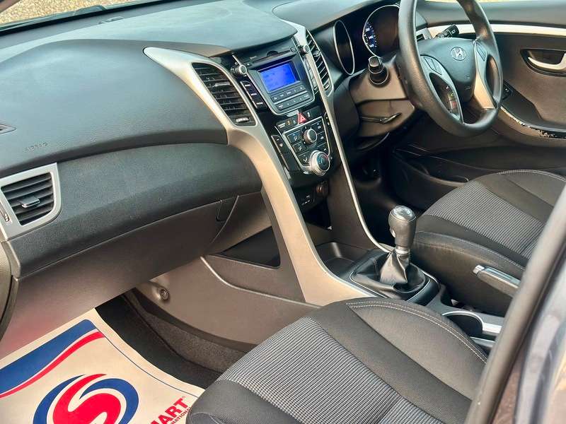 2015 HYUNDAI I30 2015 HYUNDAI I30