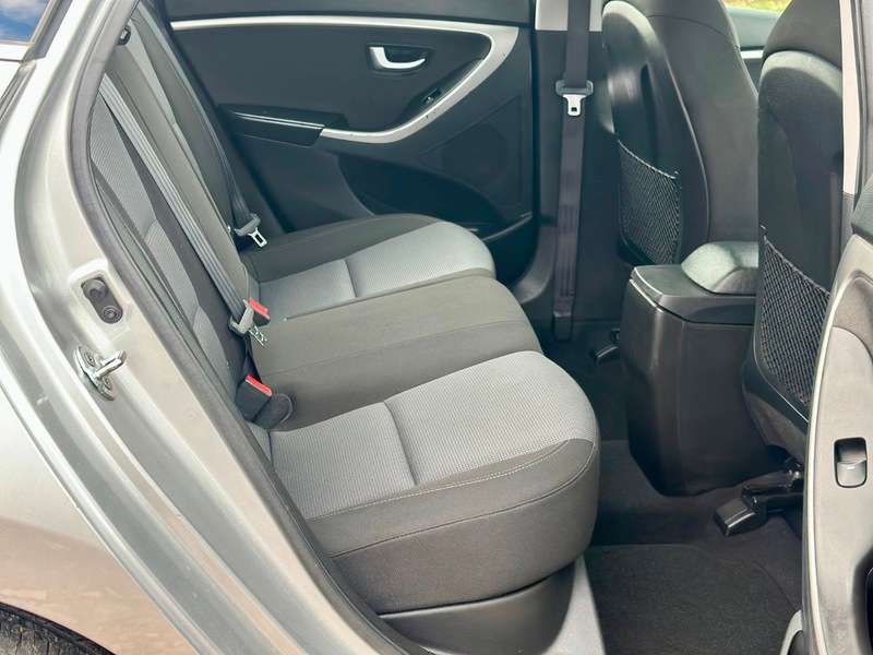 2015 HYUNDAI I30 2015 HYUNDAI I30