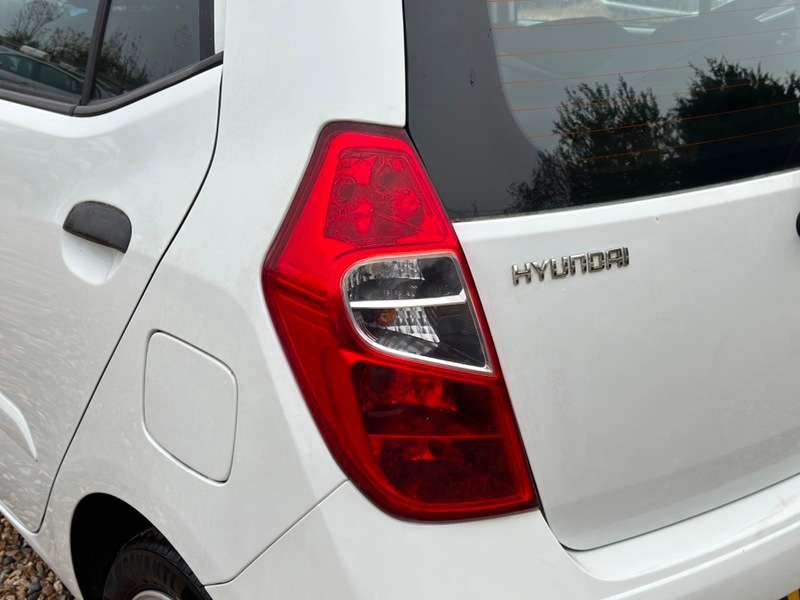 2012 HYUNDAI I10 2012 HYUNDAI I10