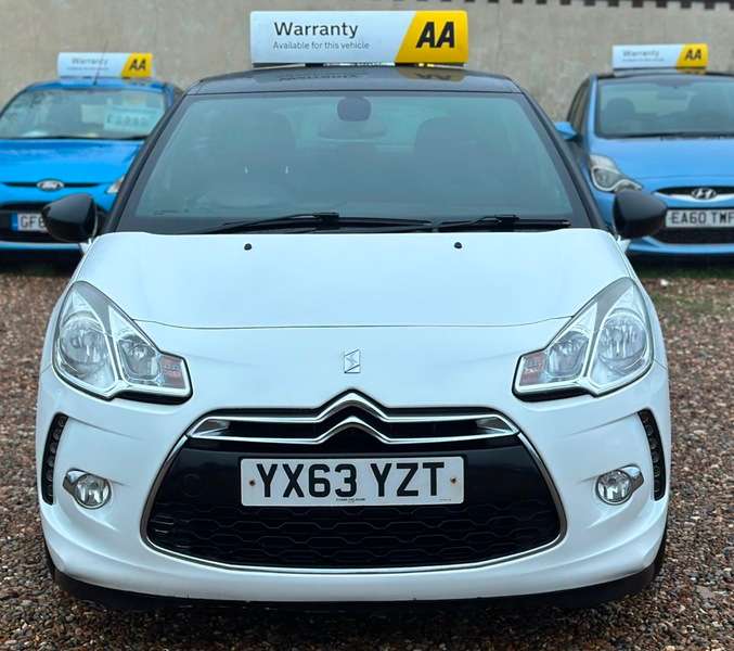 A 2013 CITROEN DS3 E-HDI DSTYLE PLUS A 2013 CITROEN DS3 E-HDI DSTYLE PLUS