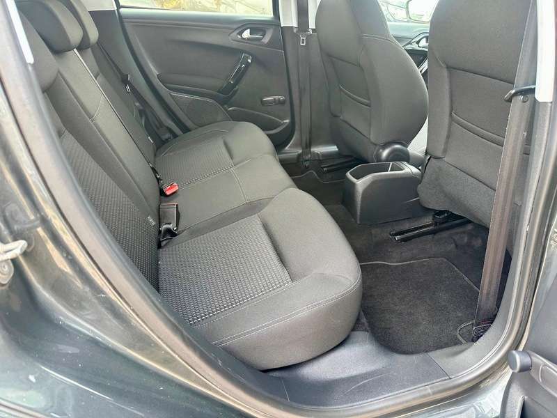 2015 PEUGEOT 208 2015 PEUGEOT 208