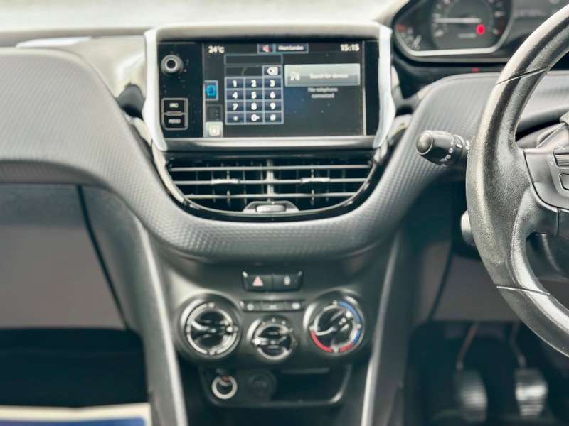 2016 PEUGEOT 208 2016 PEUGEOT 208