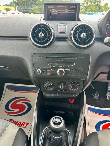 2011 AUDI A1 2011 AUDI A1
