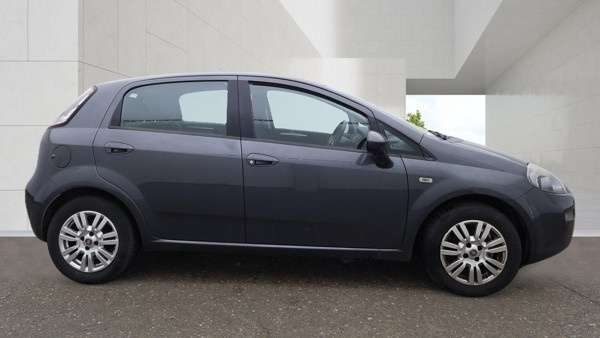 2014 FIAT PUNTO 2014 FIAT PUNTO