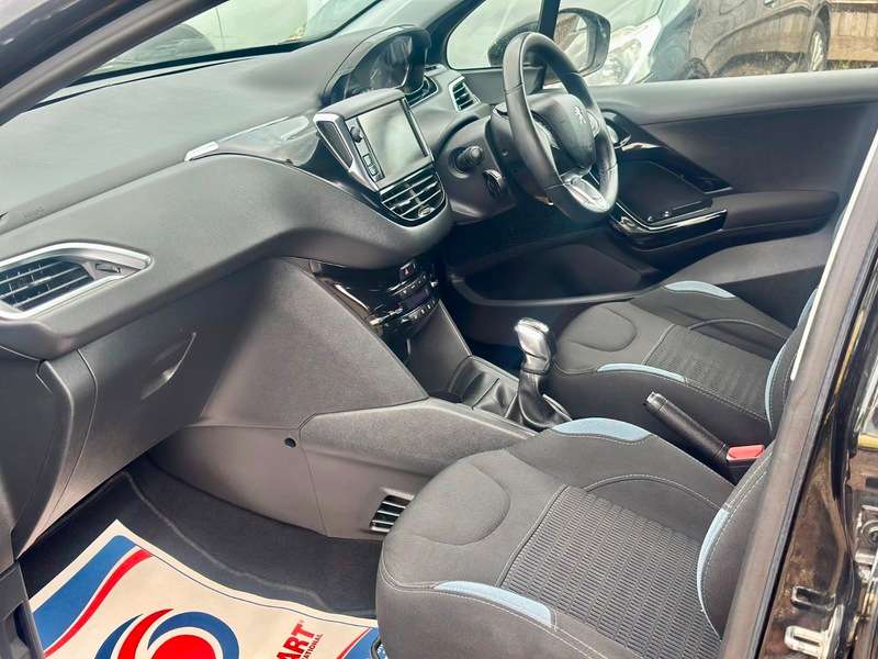 2015 PEUGEOT 208 2015 PEUGEOT 208
