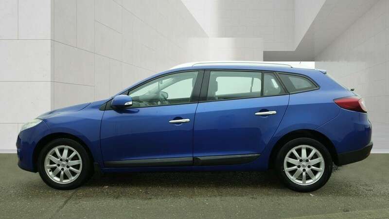 2010 RENAULT MEGANE 2010 RENAULT MEGANE