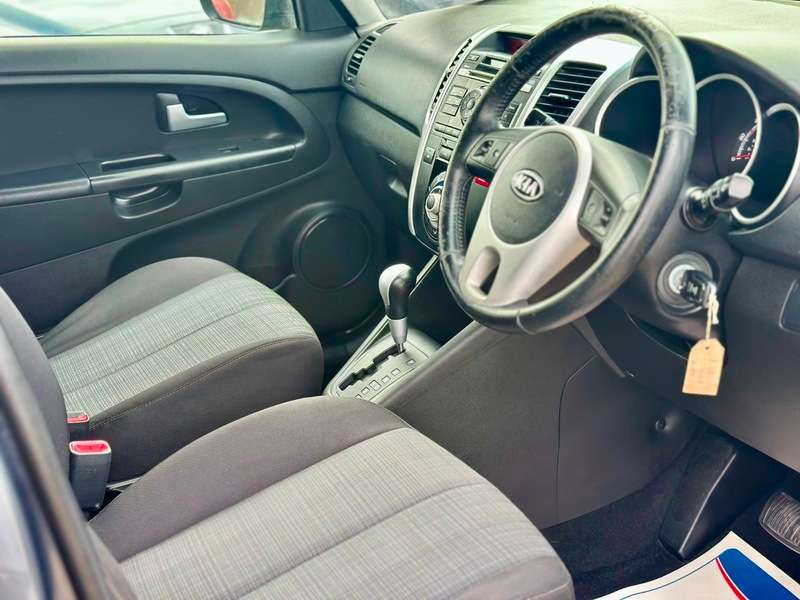 2010 KIA VENGA 2010 KIA VENGA