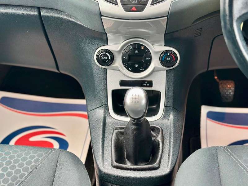 2010 FORD FIESTA 2010 FORD FIESTA