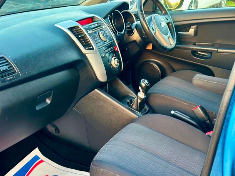 2010 KIA VENGA 2010 KIA VENGA