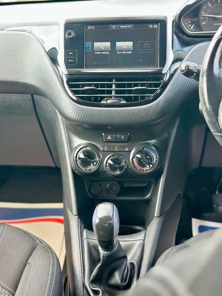 2016 PEUGEOT 208 2016 PEUGEOT 208