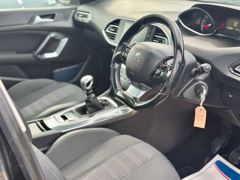 2018 PEUGEOT 308 2018 PEUGEOT 308