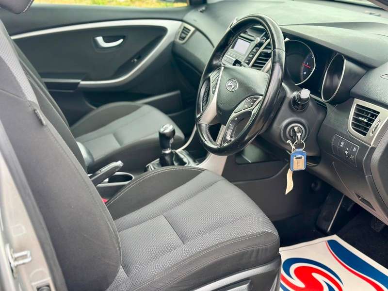2015 HYUNDAI I30 2015 HYUNDAI I30