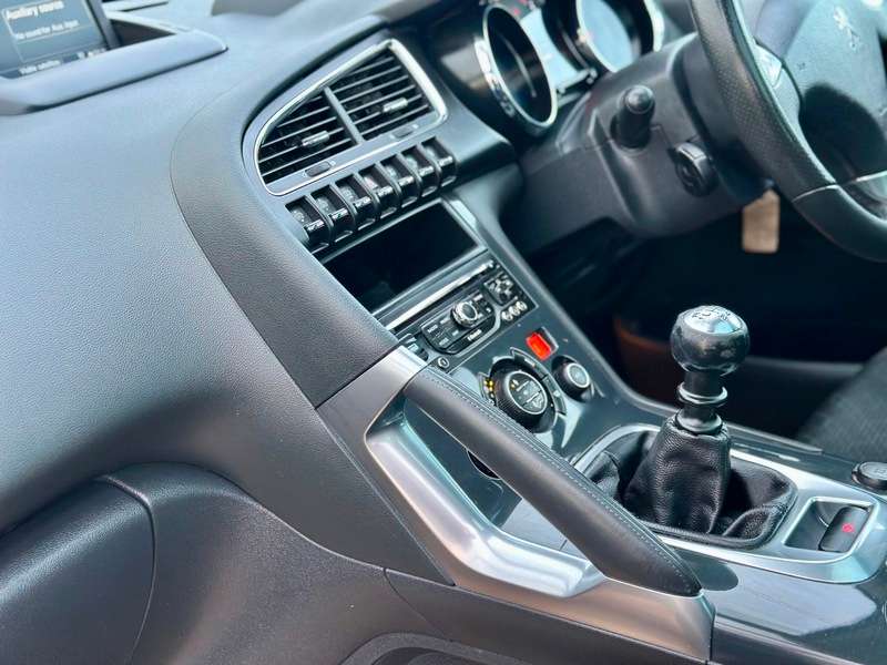 2014 PEUGEOT 3008 2014 PEUGEOT 3008