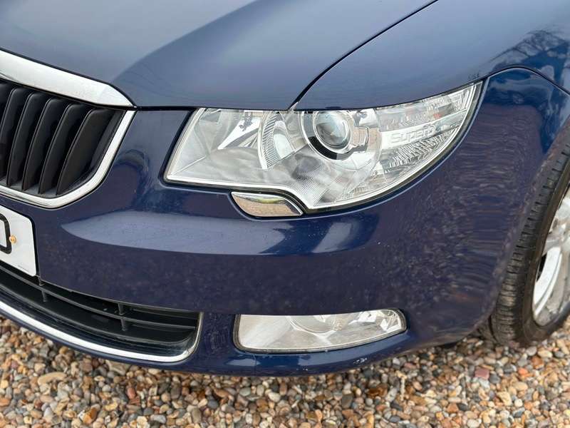 2011 SKODA SUPERB 2011 SKODA SUPERB