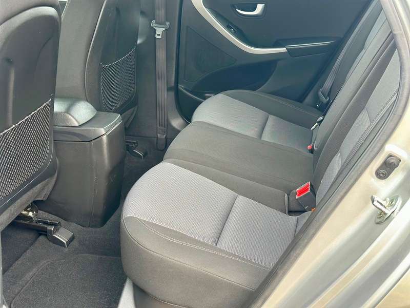 2015 HYUNDAI I30 2015 HYUNDAI I30