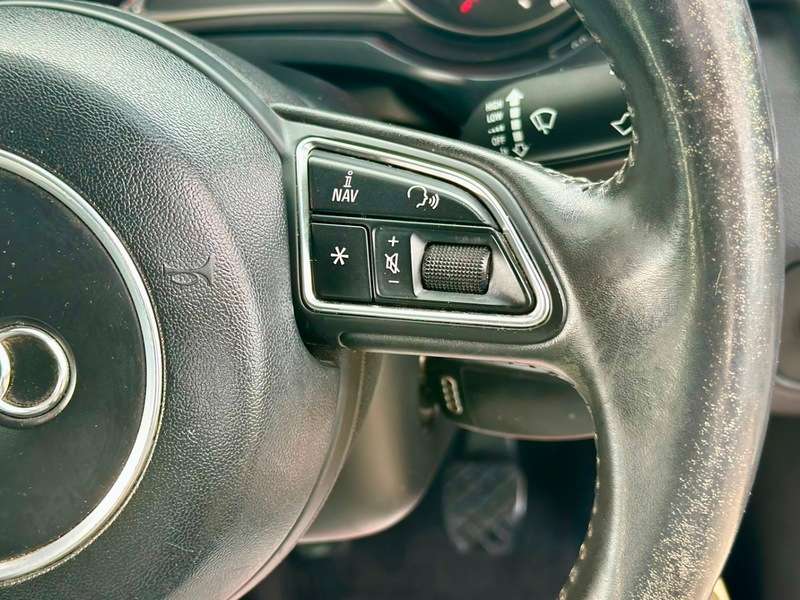2011 AUDI A1 2011 AUDI A1