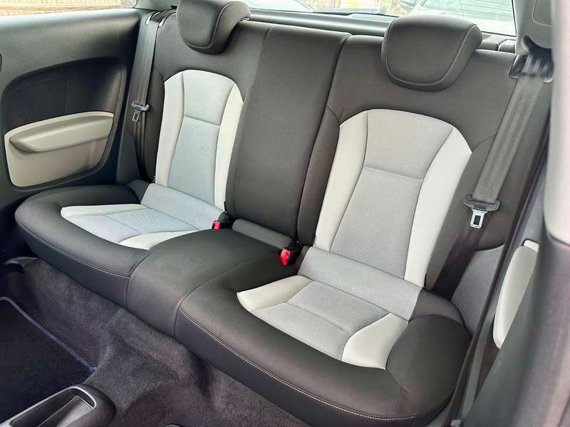 2011 AUDI A1 2011 AUDI A1