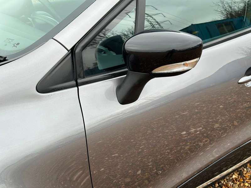 2015 RENAULT CLIO 2015 RENAULT CLIO