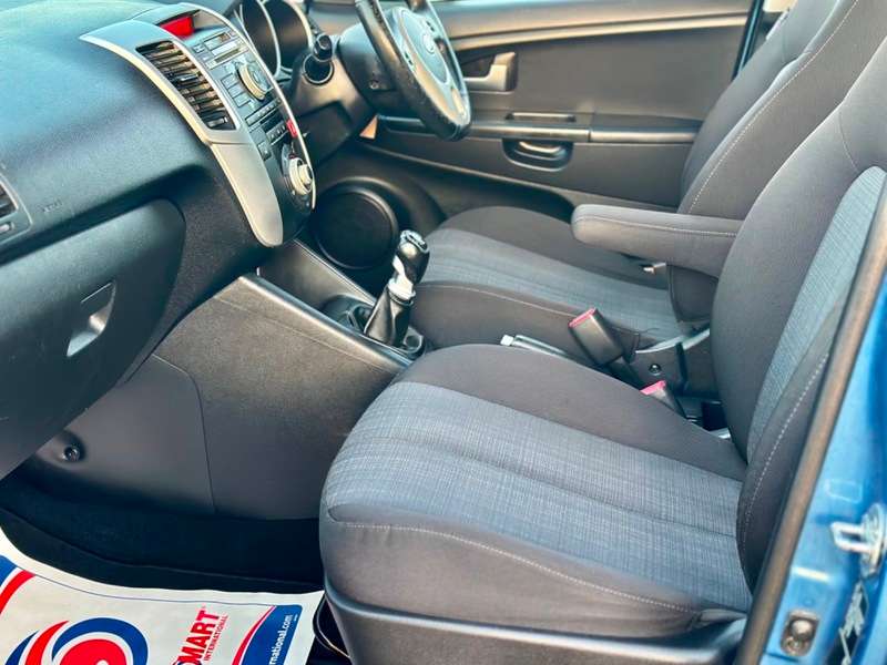 2010 KIA VENGA 2010 KIA VENGA