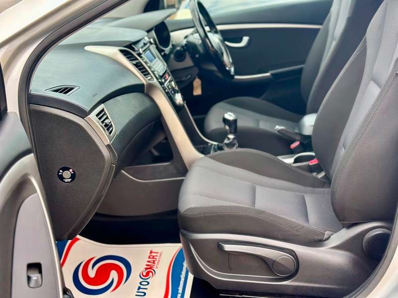 2015 HYUNDAI I30 2015 HYUNDAI I30