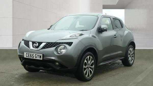 A 2015 NISSAN JUKE TEKNA DCI A 2015 NISSAN JUKE TEKNA DCI