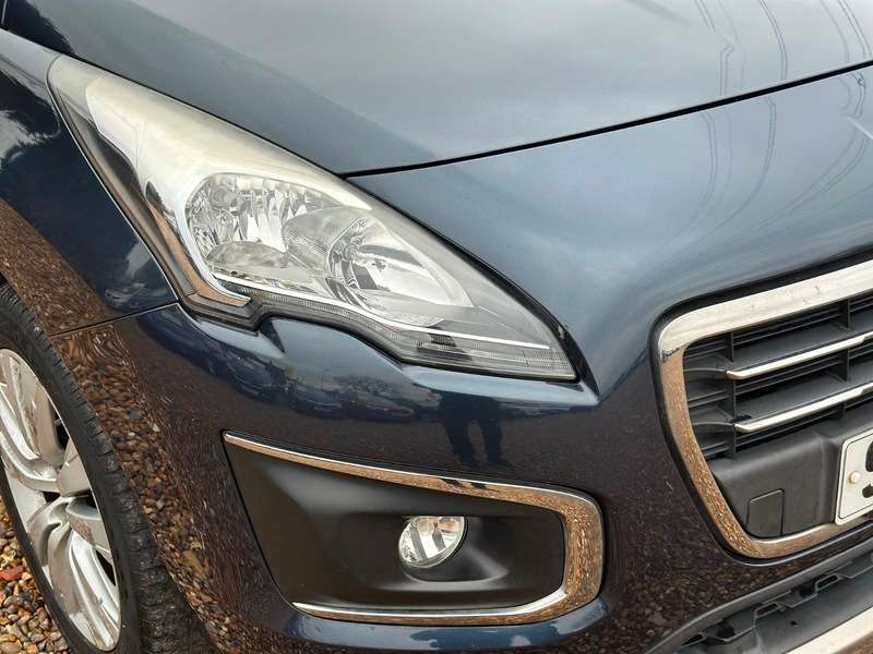 A 2015 PEUGEOT 3008 HDI ACTIVE A 2015 PEUGEOT 3008 HDI ACTIVE